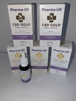 5 OF CBD OIL 300MG 30ML BOTTLES FLAVOUR FREE