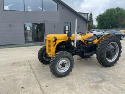 MASSEY FERGUSON 2.8 TURBO 4WD TRACTOR