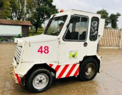 MINITURE TUG C/W FULLY GLAZED CABIN