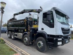 2016 IVECO TRAKKER AD340T36 THOMPSONS STEEL BODY HMF 12 44 CRANE.