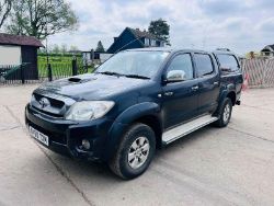 TOYOTA HILUX 3.2L PICK UP *YEAR 2009* C/W CANOPY