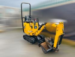 JCB 8008 CTS EXCAVATOR 2021 558 HOURS 2 BUCKETS