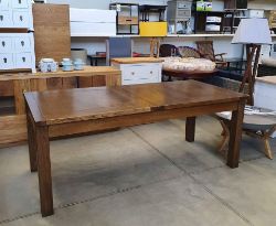 OAK RUSTIC DINING TABLE RRP £1100