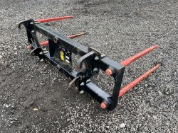 2019 JCB BALE GRAB/SPIKE C/W EURO BRACKETS