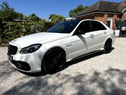 2014 MERCEDES E63 AMG 5.5 BITURBO V8 IN POLAR WHITE - FULL MERCEDES SERVICE HISTORY