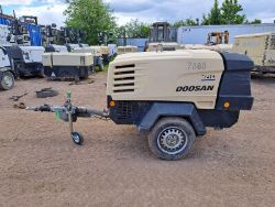 DOOSAN INGERSOLL RAND 7/41+ DIESEL PORTABLE AIR COMPRESSOR LOW HOURS