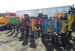 HYDRAULIC ROCK HAMMERS FOR EXCAVATORS DIGGERS