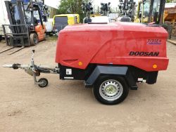 DOOSAN INGERSOLL RAND 7/31E DIESEL PORTABLE AIR COMPRESSOR WITH 110V GENERATOR