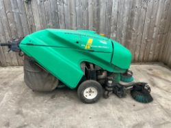 GREEN MACHINE 414 ROAD SWEEPER - KUBOTA DIESEL ENGINE