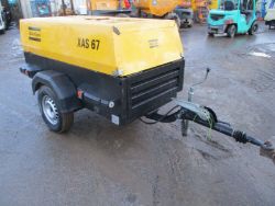 ATLAS COPCO XAS 67 130 CFM COMPRESSOR 2 TOOL TOWABLE ROAD TOW DELIVERY ARRANGED