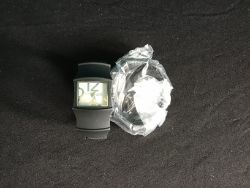 2 X NEW DESIGNER BLACK LADIES CLIP BRACELET WATCHES