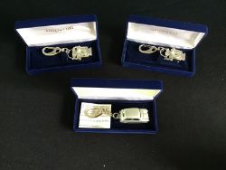 3 X BRAN NEW BOXED KEYCHAINS 2 X ROBOT WATCHES AND 1 X CAR