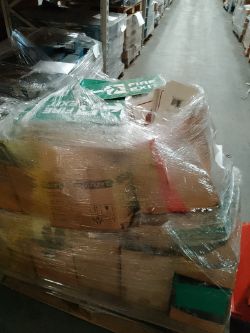 PALLET OF APPROX 5000 COMMERCIAL SIGNS