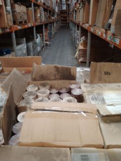 PALLET OF WALL PAPER APPROX 660