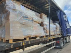 TRUCK LOAD OF UNMANIFESTED MIX BULK FURNITURE CUSTOMER RETURNS LOT 008