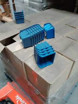 PALLETS OF SMALL PLASTIC CONTAINERS APPROX 1600 UNITS