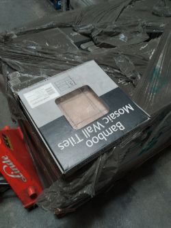 PALLET IF BAMBOO MOSAIC WALL TILES APPROX 820 UNITS