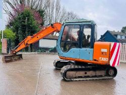 HITACHI EX60-2 TRACKED EXCAVATOR C/W BUCKET