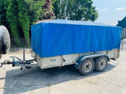 SCALING TRAILERS TWIN AXLE TRAILER C/W CANOPY SHEET.