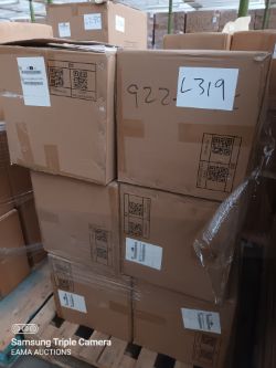 L319 PALLET CONTAINING APPROX 6 X 6FT ARTIFICIAL XMAS TREES SNOW EFFECT