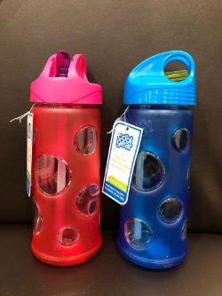 1500 BLUE & PINK 443ML POLKA DOT WATER BOTTLES WITH STRAW (1 PALLET) RRP £6150.