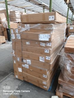 L298 - 1 PALLET CONTAINING APPROX 15 COMPUTER DESKS WITH RGB LIGHTS