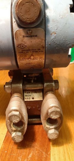 ENGINEERING LOT JL43 ROSEMOUNT DP4E33 PRESSURE TRANSMITTER - EMERSON