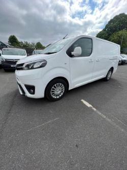 2018 TOYOTA PROACE COMFORT PANEL VAN - 135K MILES - DOUBLE SIDE LOADING DOORS - FULL LEATHER SEATS