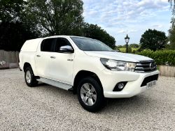2016 TOYOTA HILUX ICON 2.4 D-4D