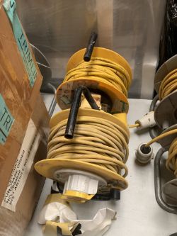 2X 110V EXTENSION LEAD REELS