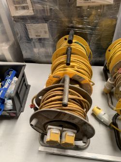 3X 110V EXTENSION LEAD REELS
