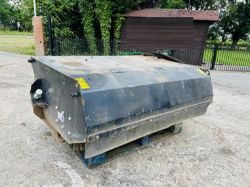HYDRAULIC ROAD BRUSH C/W COLLECTION BUCKET * TO SUIT SKIDSTEER *