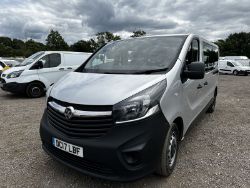 EURO 6 VAUXHALL VIVARO 2017 CDTI MWB MINIBUS