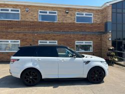 2015 RANGE ROVER SPORT 4.4 V8 AUTOBIOGRAPHY DYNAMIC TOW BAR FRIDGE FULL MOT