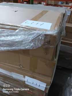 L111 - 1 PALLET CONTAINING APPROX 18 MAHOGANY EFFECT OFFICE DESKS