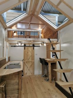 BRAND NEW 2023 - TINY HOMEZ 2-4 BERTH.( DELIVERY AVAILABLE AT EXTRA COST)