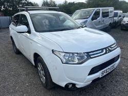 2013 MITSUBISHI OUTLANDER DI-D 4X4 SPARES OR REPAIRS STARTS AND DRIVES