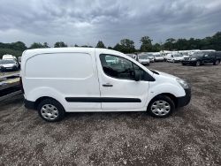 2016 PEUGEOT PARTNER SWB EURO 6 PANEL VAN LOW MILES LONG MOT SPARES OR REPAIRS