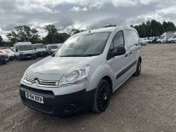 EFFICIENT & RELIABLE: 2014 CITROEN BERLINGO PANEL VAN - 5 SPEED MANUAL - FWD, LOADED WITH FEATURES!
