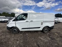 RELIABLE & READY FOR WORK: 2015 FORD TRANSIT CUSTOM L1 LOW ROOF VAN