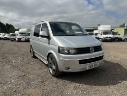 EFFICIENT & STYLISH: 2015 VOLKSWAGEN TRANSPORTER T30 HIGHLINE KOMBI VAN