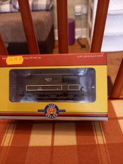 JOB LOT OF HORNBY MODEL RAILWAY TRAINS AND ACCESSORIES