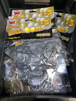 40 PACKS OF LARGE COLOURED & LARGE SILVER BALOONS IN RETAIL PACKS RRP 1.99 EACH