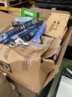 MIXED PALLET OF CAR PARTS & ACCESSORIES