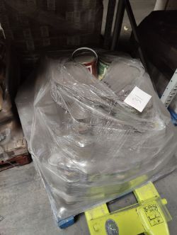 PALLET CONTAINING LARGE QUANTITY OF DIFFERENT PAINTS