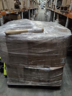 LARGE PALLET OF DESIGNER WALLPAPER