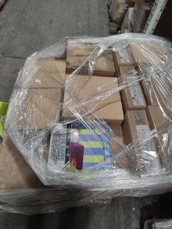 PALLET CONTAINING APPROX 320 PACKS OF 11 SELF ADHESIVE TILES