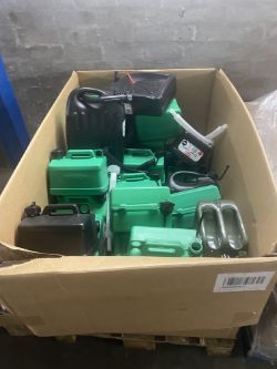 X37 PLASTIC PETROL CANS 5L