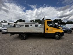 POWERFUL 67 PLATE IVECO DAILY DIESEL FLATBED: ROBUST CHASSIS, RELIABLE PERFORMANCE, READY FOR WORK