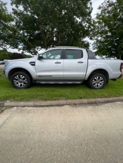 FORD RANGER WILDTRAK 3.2 AUTOMATIC 2019 TOP SPEC PICK UP 4X4 EURO6 FULL V5 2 KEY